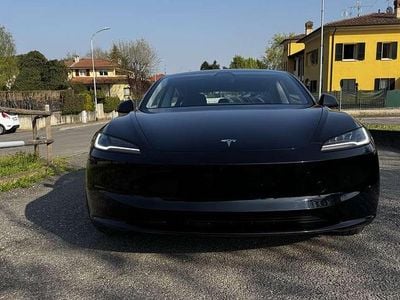 Usata Tesla Model 3 Standard Range 88 kW (120 CV) 2023 Nero Berlina