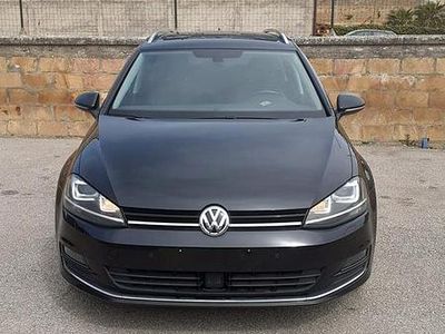 Usata VW Golf VII Highline 110 CV (80 kW) 2016 Nero Station wagon