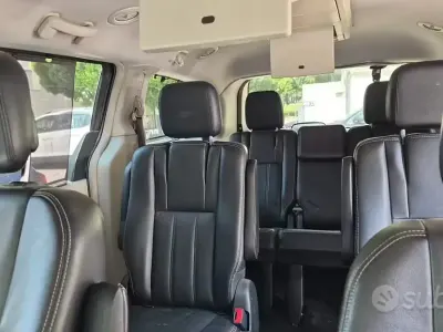 Usata Lancia Voyager 163 CV (119 kW) 2011 Nero Monovolume
