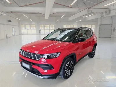 Usata Jeep Compass Limited 131 CV (96 kW) 2022 Rosso SUV