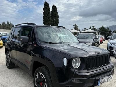 Usata Jeep Renegade Trailhawk 170 CV (125 kW) 2015 Nero SUV