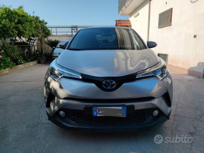 usata Toyota C-HR C-HR 1.8 Hybrid E-CVT Lounge