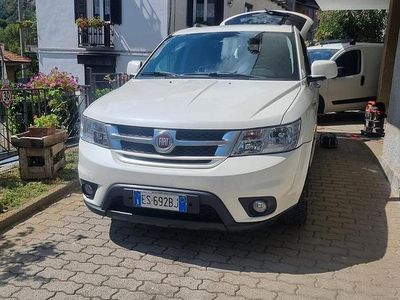 Usata Fiat Freemont 170 CV (125 kW) 2013 Bianco SUV