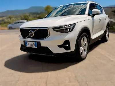 Usata Volvo XC40 163 CV (119 kW) 2025 Bianco SUV