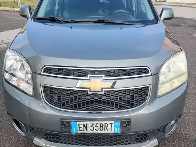 Usata Chevrolet Orlando LT 141 CV (103 kW) 2012 Grigio Monovolume