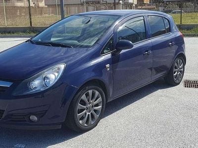 Usata Opel Corsa Edition 80 CV (58 kW) 2010 Blu/azzurro Utilitaria