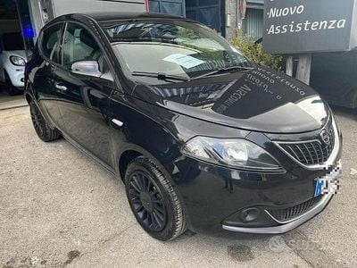 Usata Lancia Ypsilon Silver 70 CV (51 kW) 2022 Vari colori Utilitaria