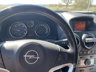 Usata Opel Antara 184 CV (135 kW) 2012 Bianco SUV