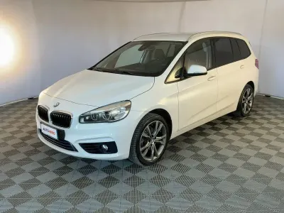 Begagnad BMW 216 Gran Tourer Sport Line 115 HK (84 kW) 2015 Vit Minibuss