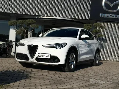 Usata Alfa Romeo Stelvio Business 150 CV (110 kW) 2018 Bianco SUV