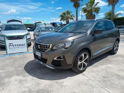 Usata Peugeot 3008 Allure 120 CV (88 kW) 2018 Verde SUV