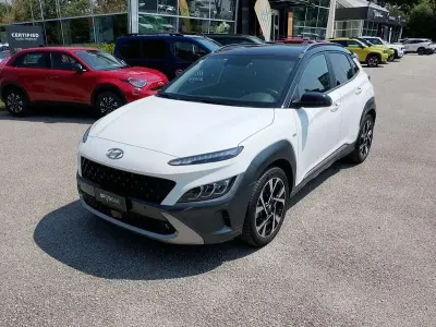 Usata Hyundai Kona 136 CV (100 kW) 2021 Bianco SUV
