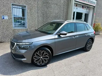 Usata Skoda Kamiq Style 110 CV (80 kW) 2022 Grigio SUV