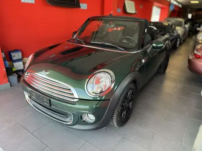 Usata Mini One Cabriolet 98 CV (72 kW) 2013 Verde Cabrio