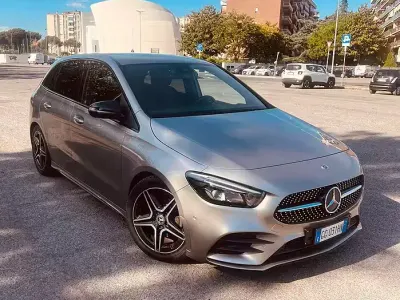 Usata Mercedes B180 AMG 2020 Grigio Utilitaria