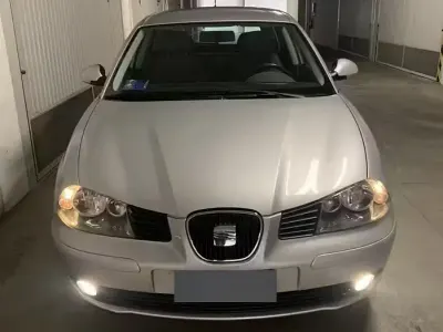 Usata Seat Ibiza 75 CV (55 kW) 2002 Grigio Utilitaria