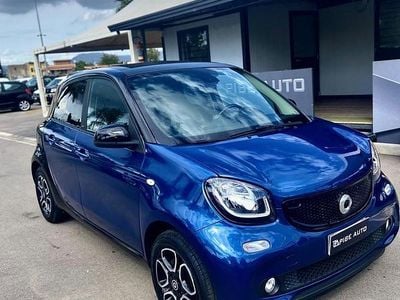Begagnad Smart ForFour 71 HK (52 kW) 2016 Blå Halvkombi