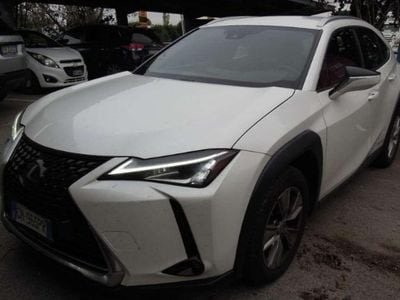Lexus UX 250h