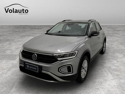 Argento Usata 2024 VW T-Roc Life SUV | 26.200 € (Ottimo prezzo)