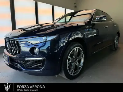 Usata Maserati Levante GT 330 CV (242 kW) 2022 Blu nobile SUV