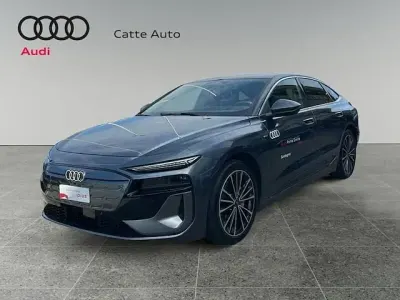 Usata Audi e-tron Sportback S-Line 269 kW (367 CV) 2025 Grigio daytona perla SUV