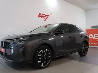 Usata Peugeot 3008 Allure 145 CV (106 kW) 2025 Grigio scuro SUV
