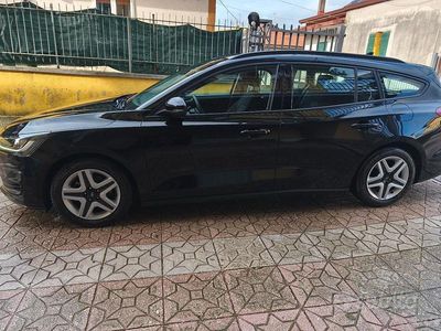 Usata Ford Focus 120 CV (88 kW) 2022 Blu Station wagon