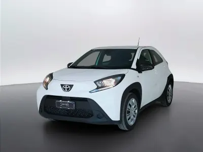 Usata Toyota Aygo X Active 72 CV (52 kW) 2025 Bianco SUV