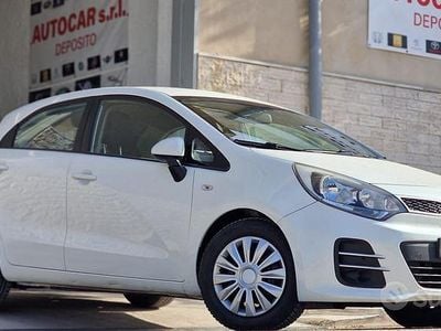 Usata Kia Rio 75 CV (55 kW) 2016 Utilitaria