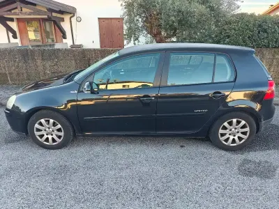 Usata VW Golf VI 102 CV (75 kW) 2008 Nero Utilitaria