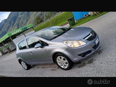 Usata Opel Corsa 75 CV (55 kW) 2009 Grigio Berlina