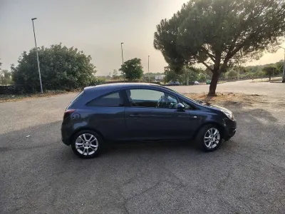 Usata Opel Corsa Sport 75 CV (55 kW) 2009 Utilitaria