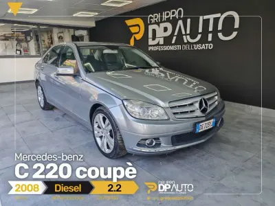 Usata Mercedes C220 Avantgarde 170 CV (125 kW) 2008 Argento Berlina