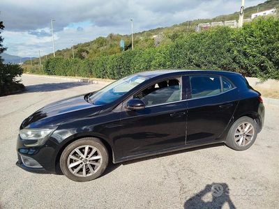 Usata Renault Mégane IV Intens 110 CV (80 kW) 2017 Nero Berlina