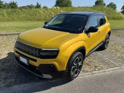 Usata Jeep Avenger EV Summit 61 kW (84 CV) 2024 SUV