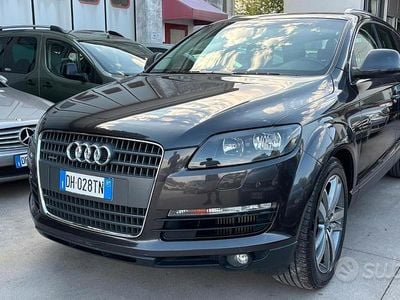 Usata Audi Q7 233 CV (171 kW) 2007 Grigio SUV