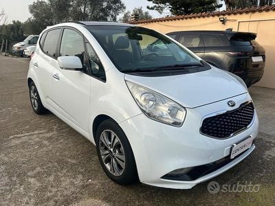 Usata Kia Venga 90 CV (66 kW) 2015 Bianco Utilitaria