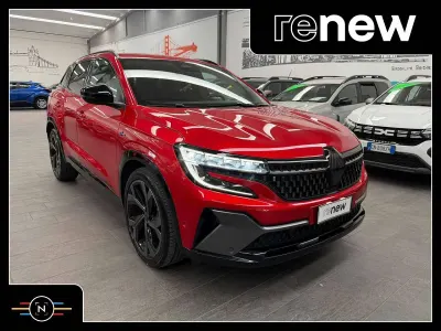 Usata Renault Austral Techno Esprit Alpine 131 CV (96 kW) 2023 Rosso passion/tetto nero SUV