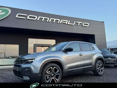 Usata Jeep Avenger Summit 110 CV (80 kW) 2025 Grigio SUV
