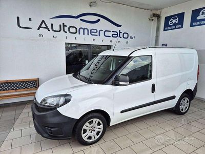 Usata Fiat Doblò S 105 CV (77 kW) 2021 Bianco Monovolume