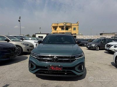 Usata VW T-Roc R-line 150 CV (110 kW) 2023 Blu SUV