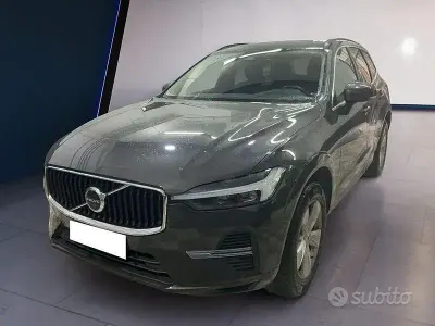 Usado Volvo XC60 Core 197 CV (144 kW) 2023 Marrón SUV