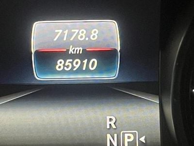 Usata Mercedes A180 AMG 122 CV (89 kW) 2016 Bianco Berlina
