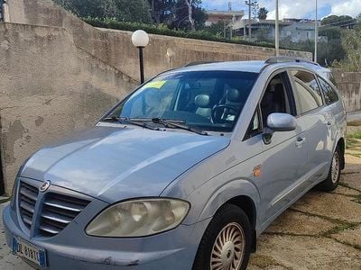 Usata Ssangyong (KGM) Rodius 165 CV (121 kW) 2007 Grigio Monovolume