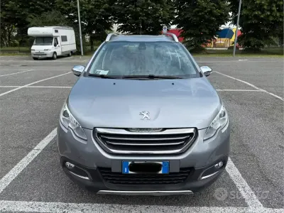 Usata Peugeot 2008 Allure 110 CV (80 kW) 2015 Grigio SUV