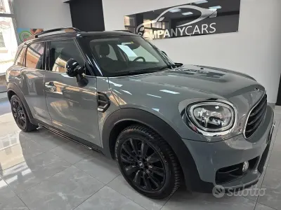 Begagnad Mini Cooper D Countryman Business 150 HK (110 kW) 2019 Grå SUV