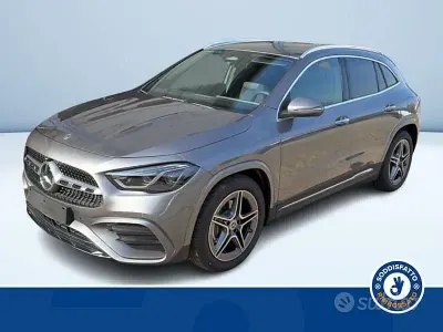 Usata Mercedes GLA200 AMG line 150 CV (110 kW) 2025 Grigio SUV