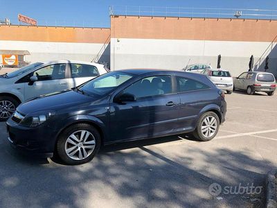 Usata Opel Astra GTC 2008 Grigio Coupé