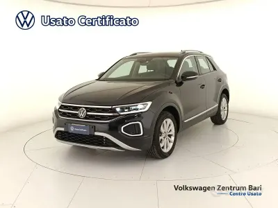 Usata VW T-Roc Style 150 CV (110 kW) 2023 Nero SUV