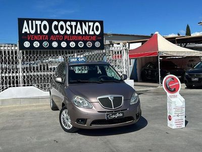 usata Lancia Ypsilon 1.4 Argento Ecochic GPL NEOPATENTATI